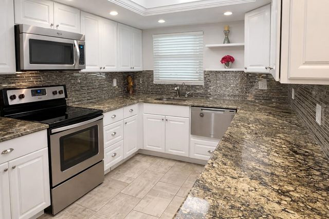 1741 SOUTHWOOD STREET 1741, Sarasota, FL 34231