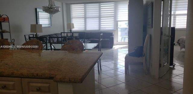 3725 S Ocean Dr 1208, Hollywood, FL 33019