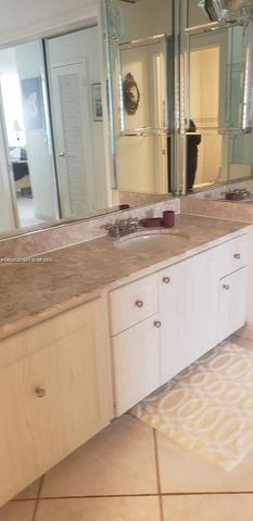3725 S Ocean Dr 1208, Hollywood, FL 33019