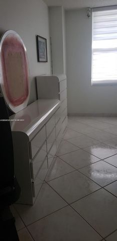 3725 S Ocean Dr 1208, Hollywood, FL 33019