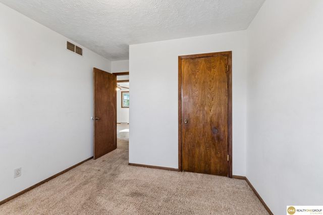 7804 Seymour Street, Ralston, NE 68127