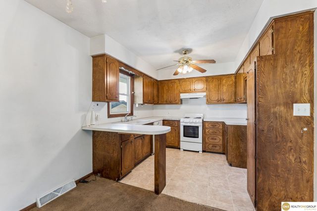 7804 Seymour Street, Ralston, NE 68127