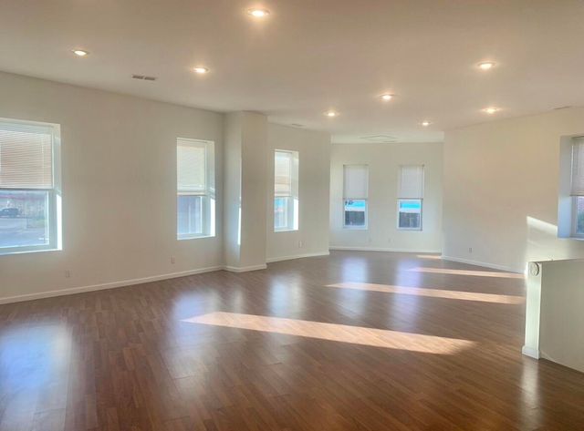 138 W Pike Street, Covington, KY 41011