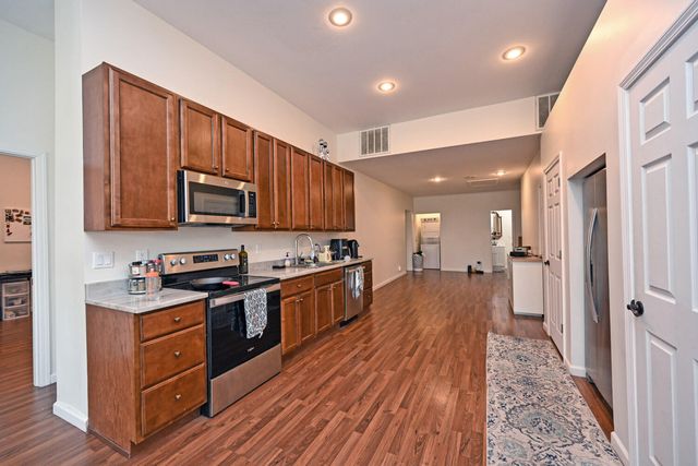 138 W Pike Street, Covington, KY 41011