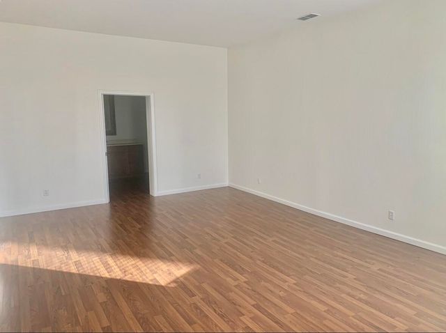 138 W Pike Street, Covington, KY 41011
