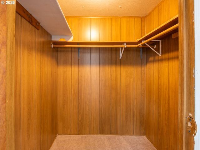 3950 COBURG Rd 52, Eugene, OR 97408