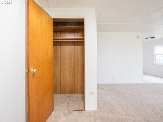 3950 COBURG Rd 52, Eugene, OR 97408