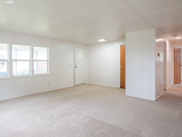 3950 COBURG Rd 52, Eugene, OR 97408