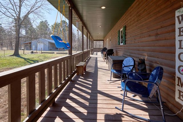 1560 Co Rd 5570, Willow Springs, MO 65793