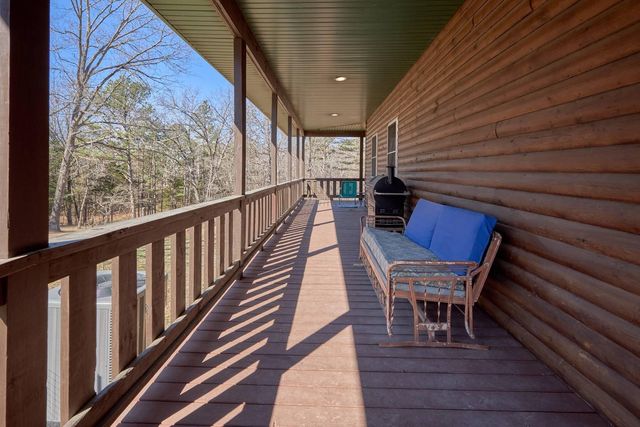 1560 Co Rd 5570, Willow Springs, MO 65793