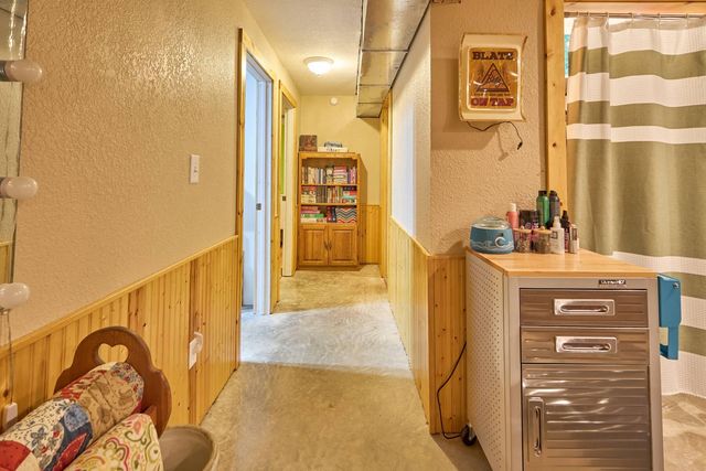 1560 Co Rd 5570, Willow Springs, MO 65793