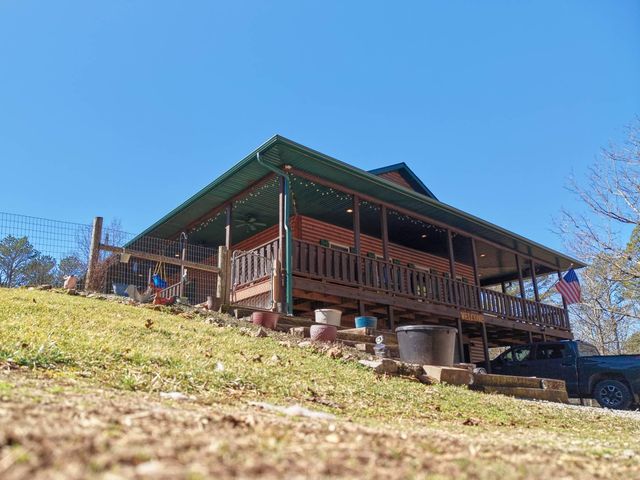 1560 Co Rd 5570, Willow Springs, MO 65793