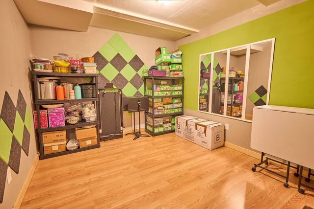 1560 Co Rd 5570, Willow Springs, MO 65793