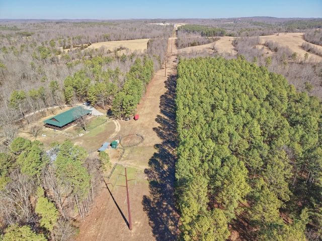 1560 Co Rd 5570, Willow Springs, MO 65793