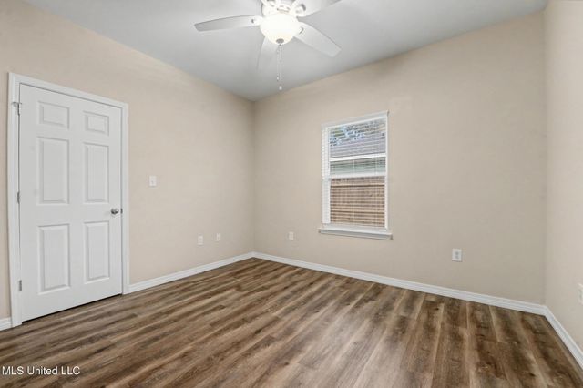 2705 N 11th Street, Ocean Springs, MS 39564