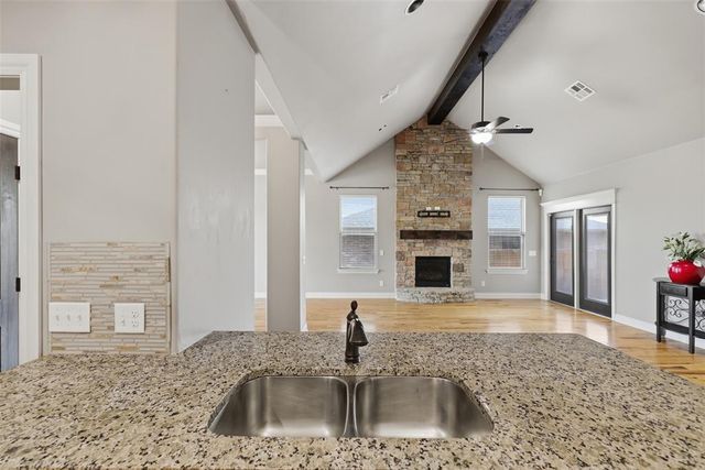 19536 Rambling Creek Drive, Edmond, OK 73012