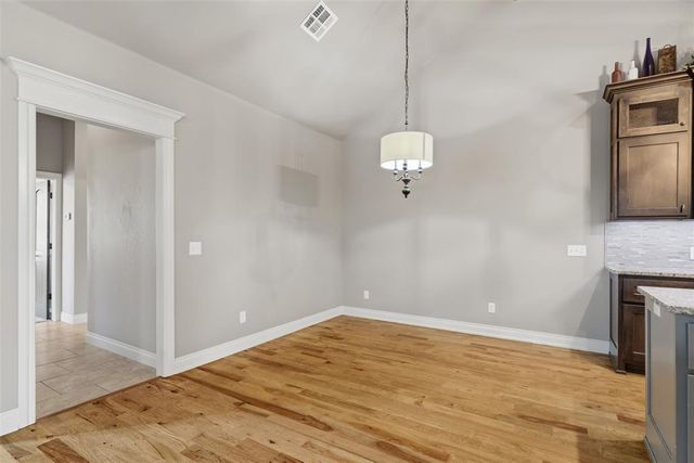 19536 Rambling Creek Drive, Edmond, OK 73012