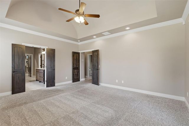 19536 Rambling Creek Drive, Edmond, OK 73012