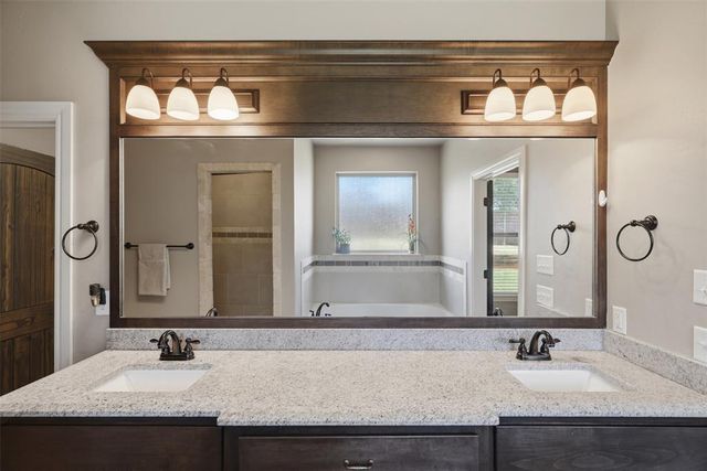 19536 Rambling Creek Drive, Edmond, OK 73012