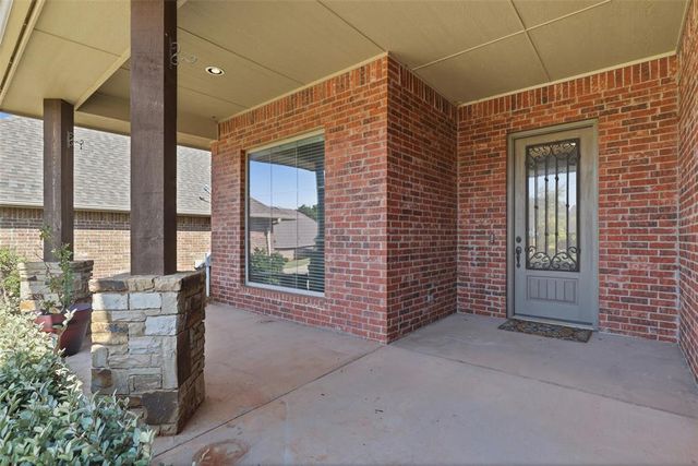 19536 Rambling Creek Drive, Edmond, OK 73012