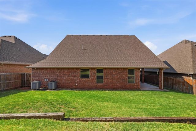 19536 Rambling Creek Drive, Edmond, OK 73012