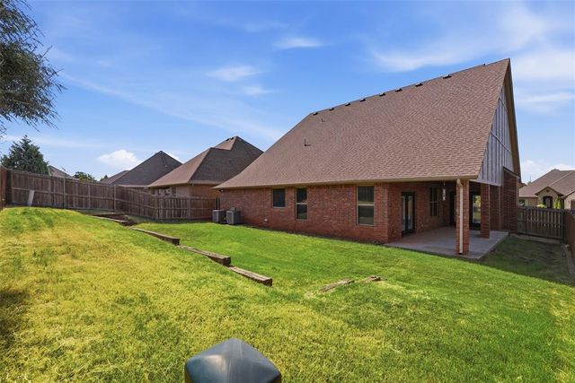 19536 Rambling Creek Drive, Edmond, OK 73012