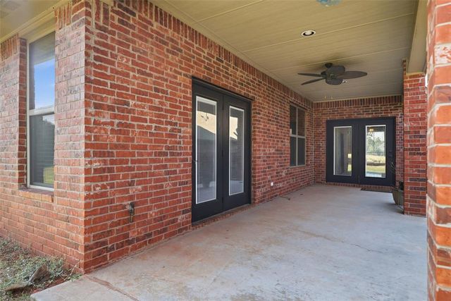 19536 Rambling Creek Drive, Edmond, OK 73012