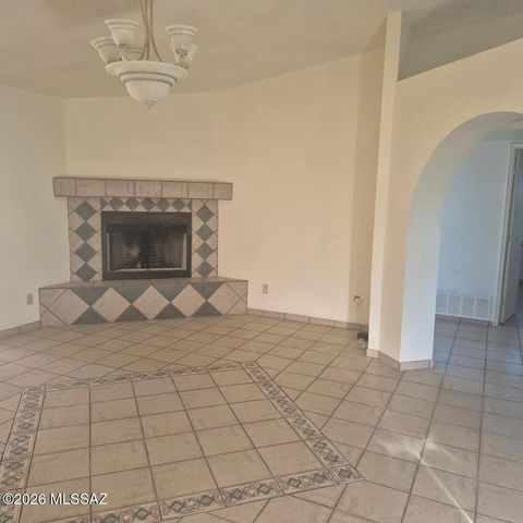100 Calle Chiapas, Rio Rico, AZ 85648