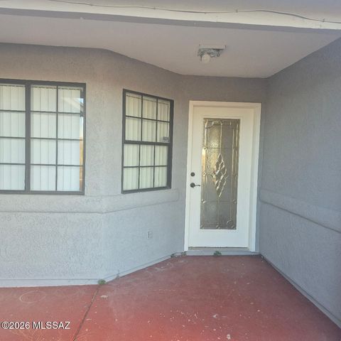100 Calle Chiapas, Rio Rico, AZ 85648