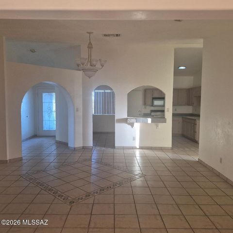 100 Calle Chiapas, Rio Rico, AZ 85648