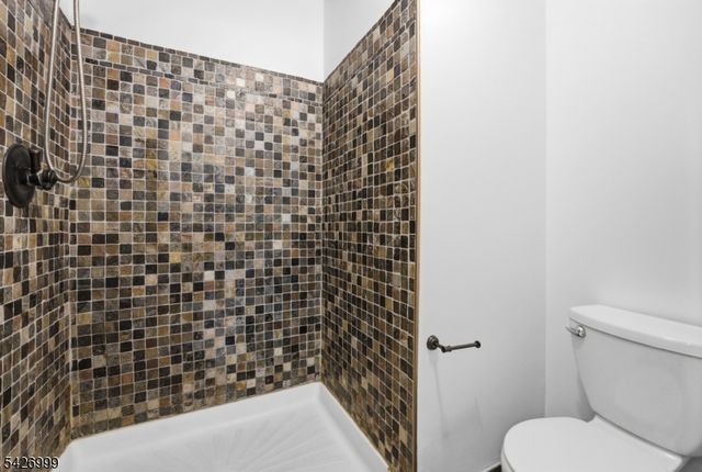 55 Oswestry Way, Franklin Twp., NJ 08873