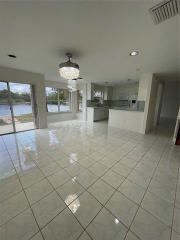 2824 SW 183rd Avenue, Miramar, FL 33029