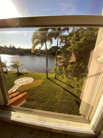 2824 SW 183rd Avenue, Miramar, FL 33029