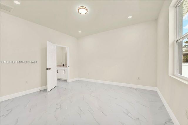 2910 Flora Ave N, Lehigh Acres, FL 33971