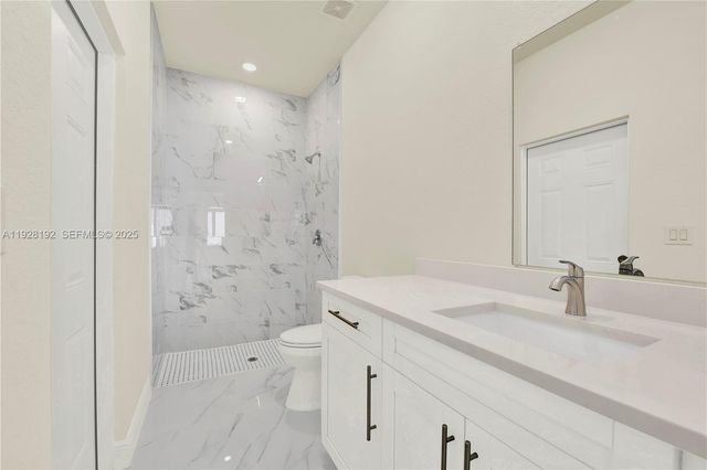 2910 Flora Ave N, Lehigh Acres, FL 33971