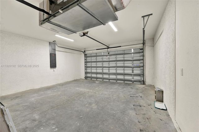 2910 Flora Ave N, Lehigh Acres, FL 33971