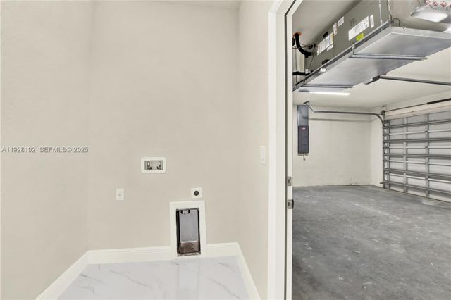 2910 Flora Ave N, Lehigh Acres, FL 33971