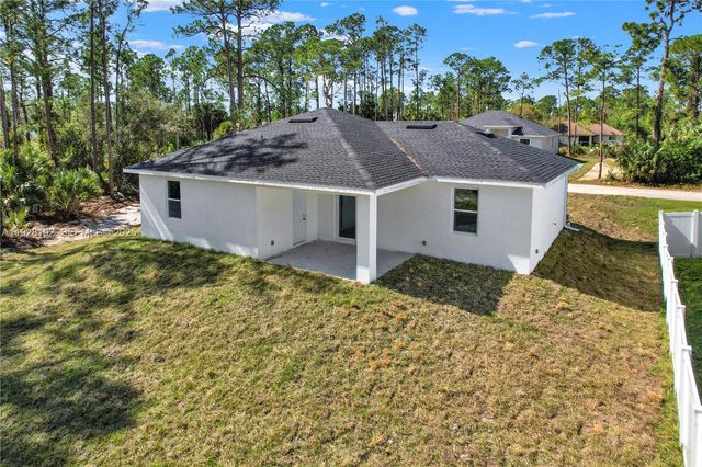 2910 Flora Ave N, Lehigh Acres, FL 33971