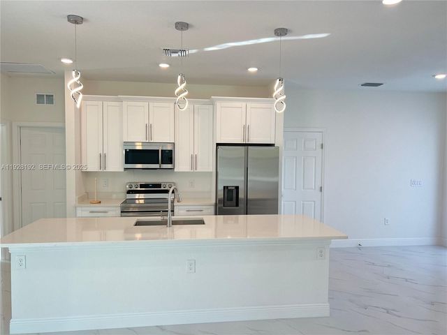 2910 Flora Ave N, Lehigh Acres, FL 33971