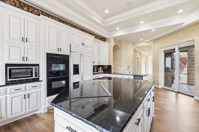 2200 Winthrop Hill Road, Denton, TX 76226