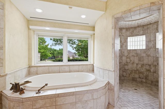 2200 Winthrop Hill Road, Denton, TX 76226