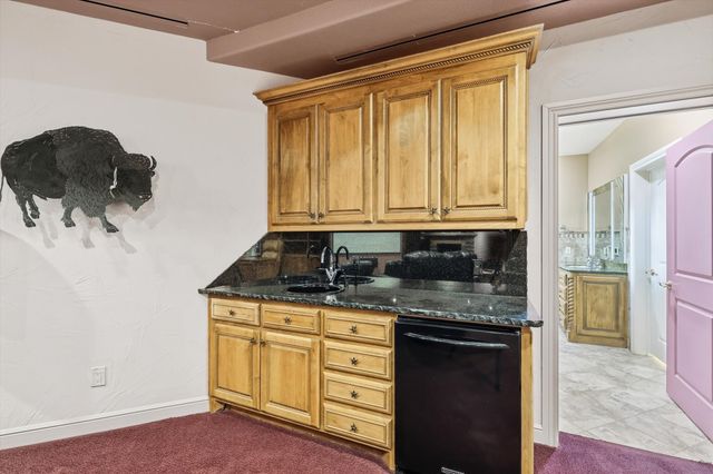 2200 Winthrop Hill Road, Denton, TX 76226