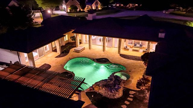 2200 Winthrop Hill Road, Denton, TX 76226