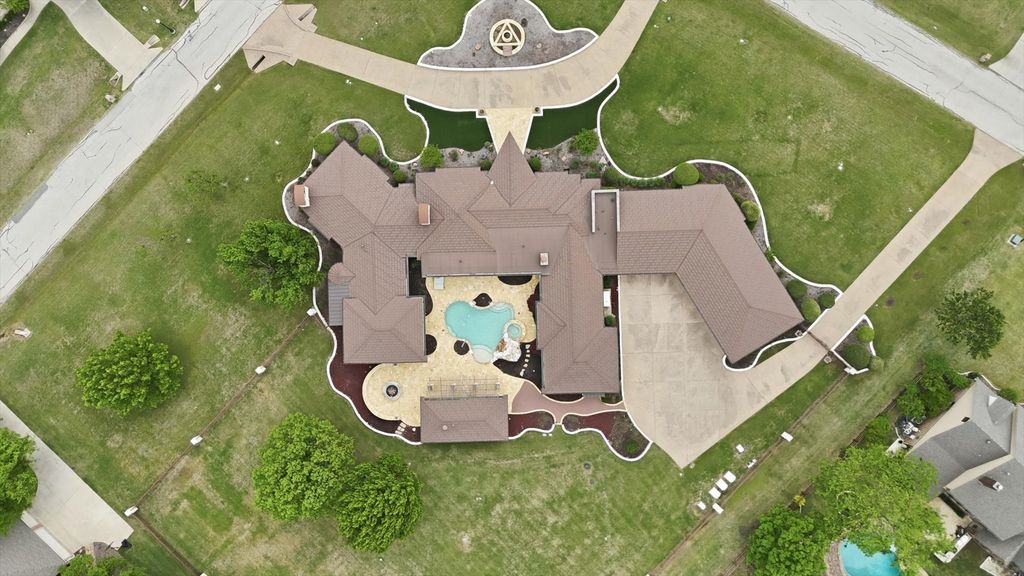 2200 Winthrop Hill Road, Denton, TX 76226