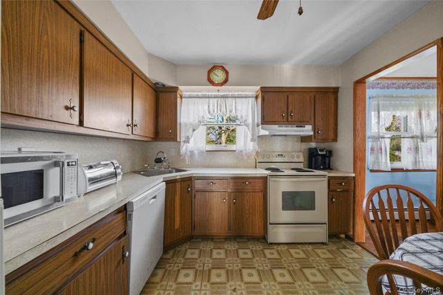 21 Lama Drive, Shirley, NY 11967