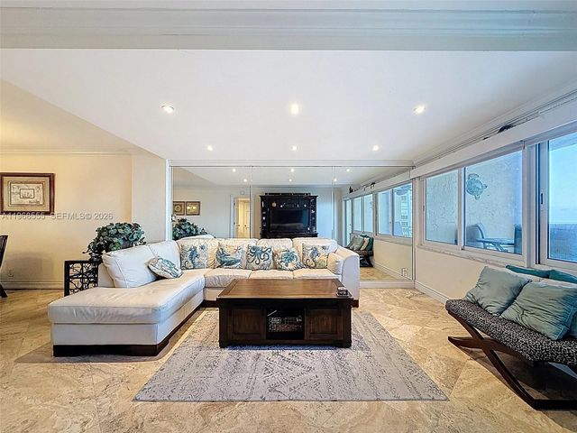 328 N Ocean Blvd 1005, Pompano Beach, FL 33062