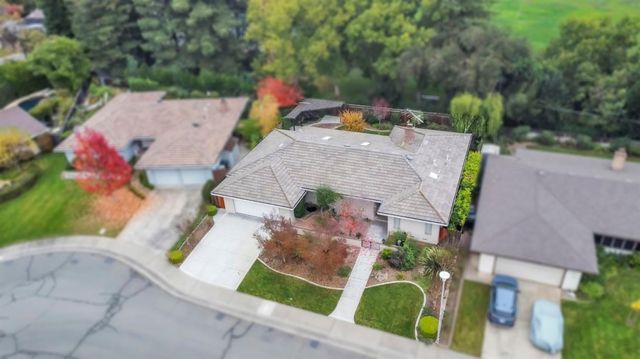 61 Saratoga Cir, Sacramento, CA 95864