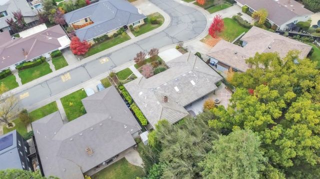 61 Saratoga Cir, Sacramento, CA 95864