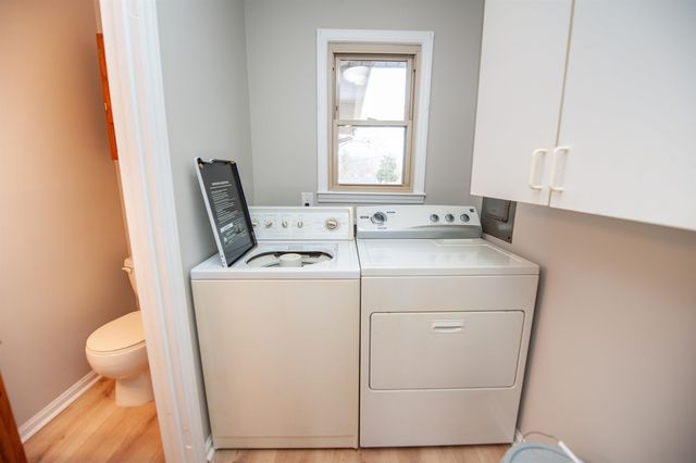 220 Fairhill Dr, Wellford, SC 29385