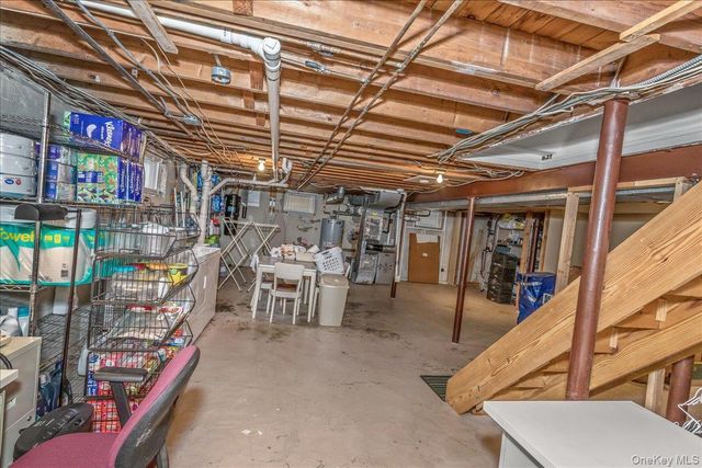 175 Primrose Drive, North New Hyde Park, NY 11040